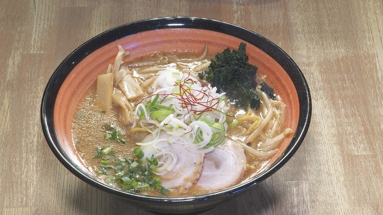 「麺や 虎鉄 芽室店」/「らーめん巖窟王 帯広店」