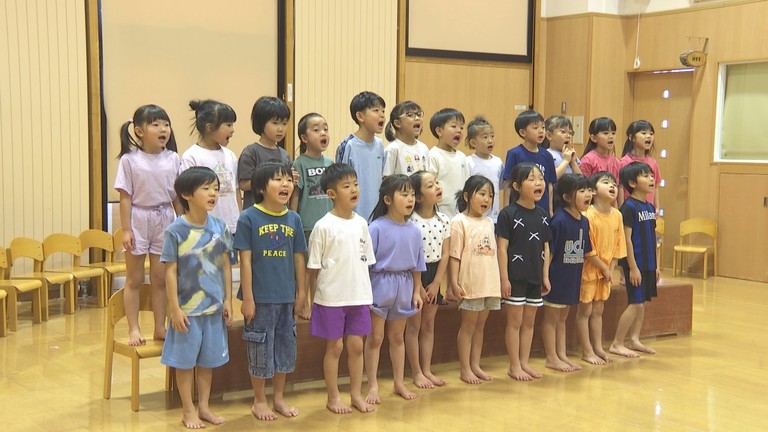 あじさい保育園「卒園式の練習＆ひなまつり」