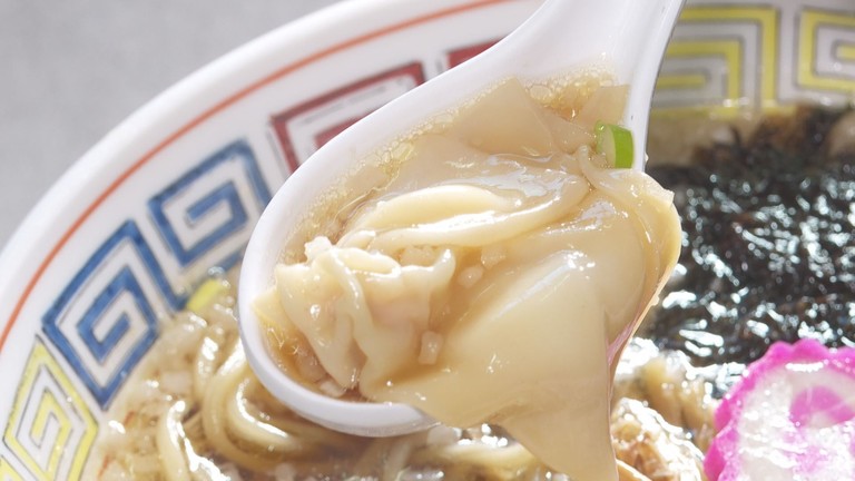 ニュー・帯帯軒「雲呑中華蕎麦」